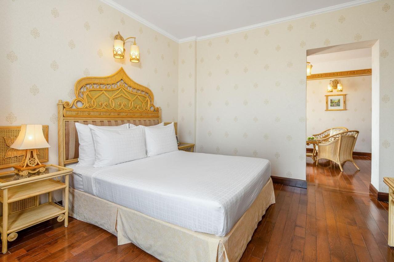 Hotel Senriver 4*