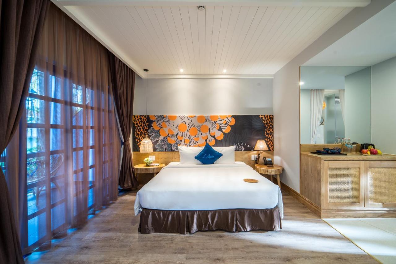 L'azure And Phu Quoc
