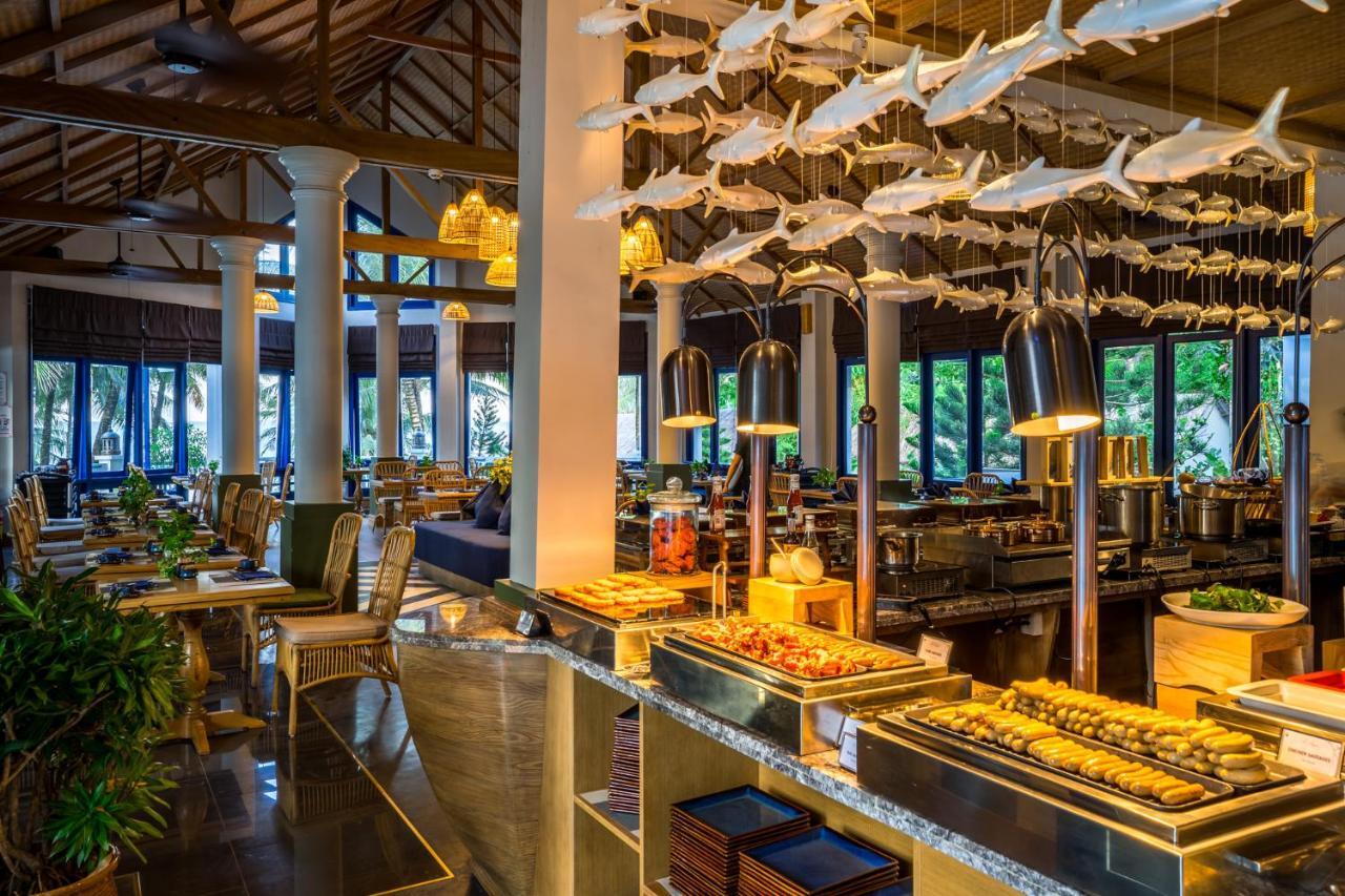 L'azure And Resort