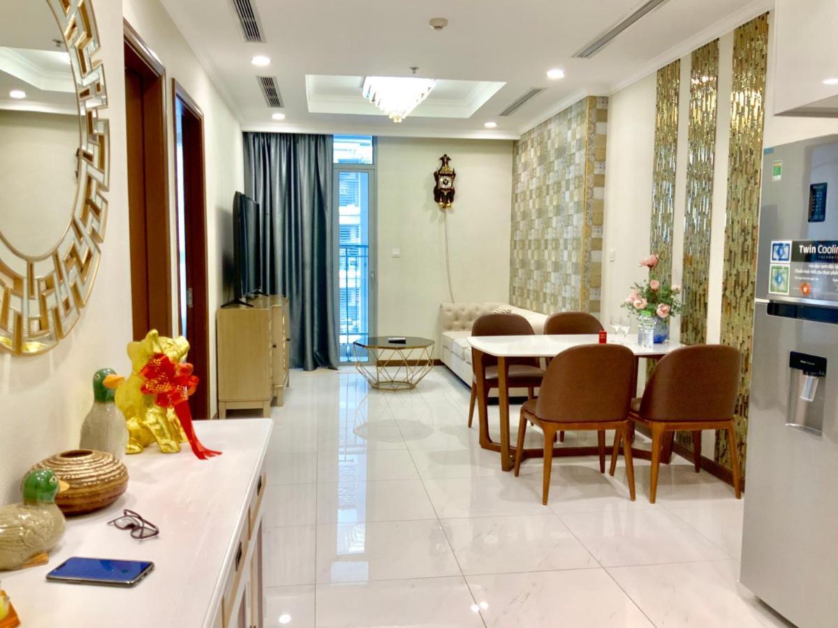 Căn hộ Luxhomes Saigon - Vinhomes Park *