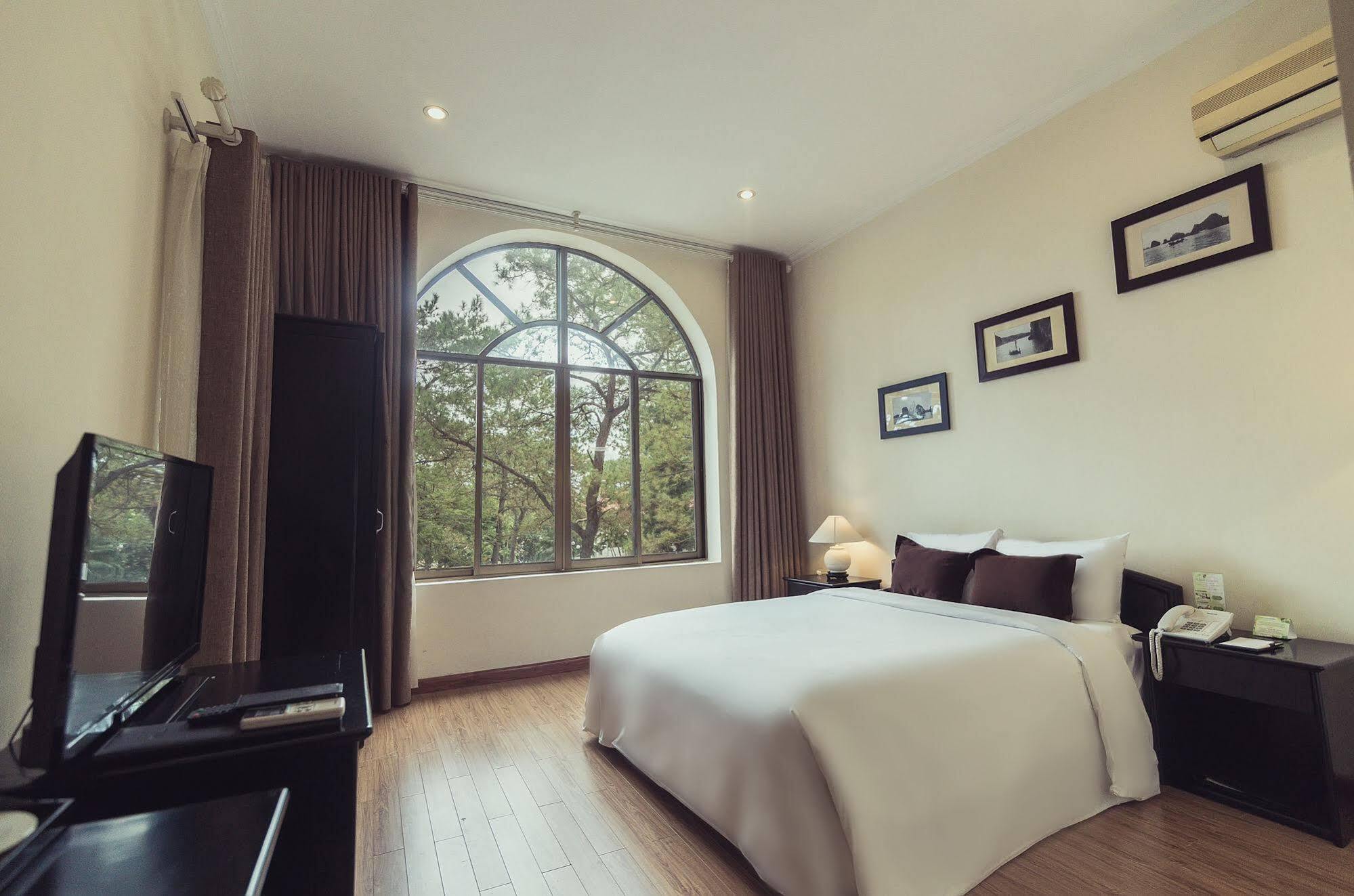 Sai Gon Hotel 4*
