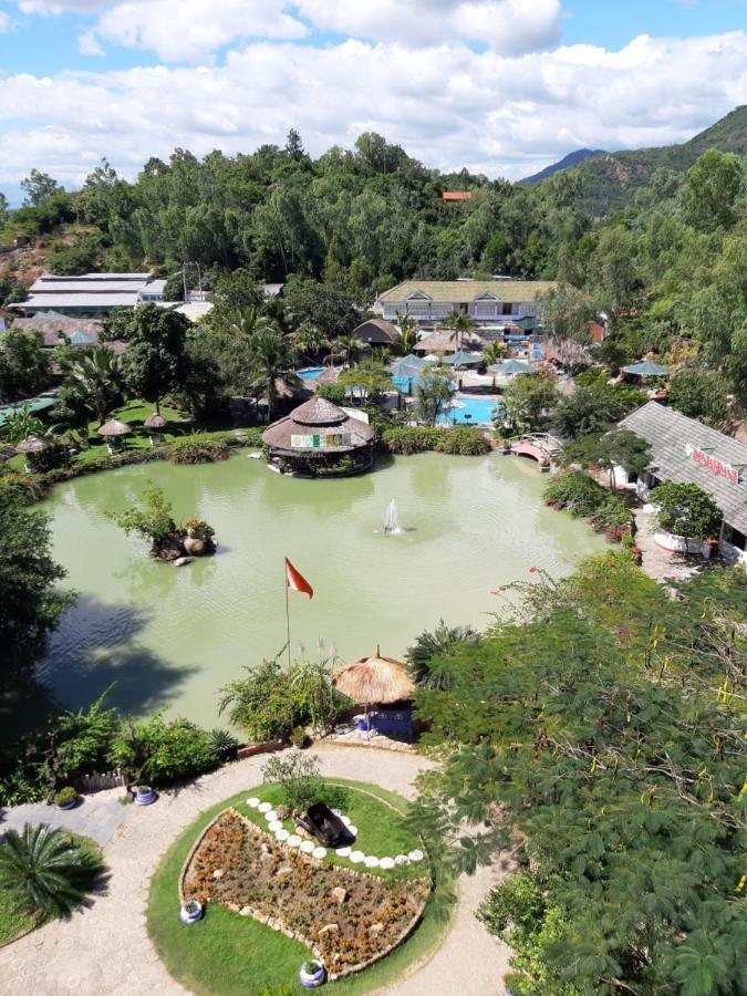 Hotel Quang Nhat *