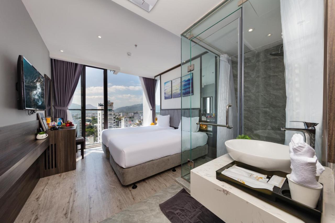Ivy Hotel 4*