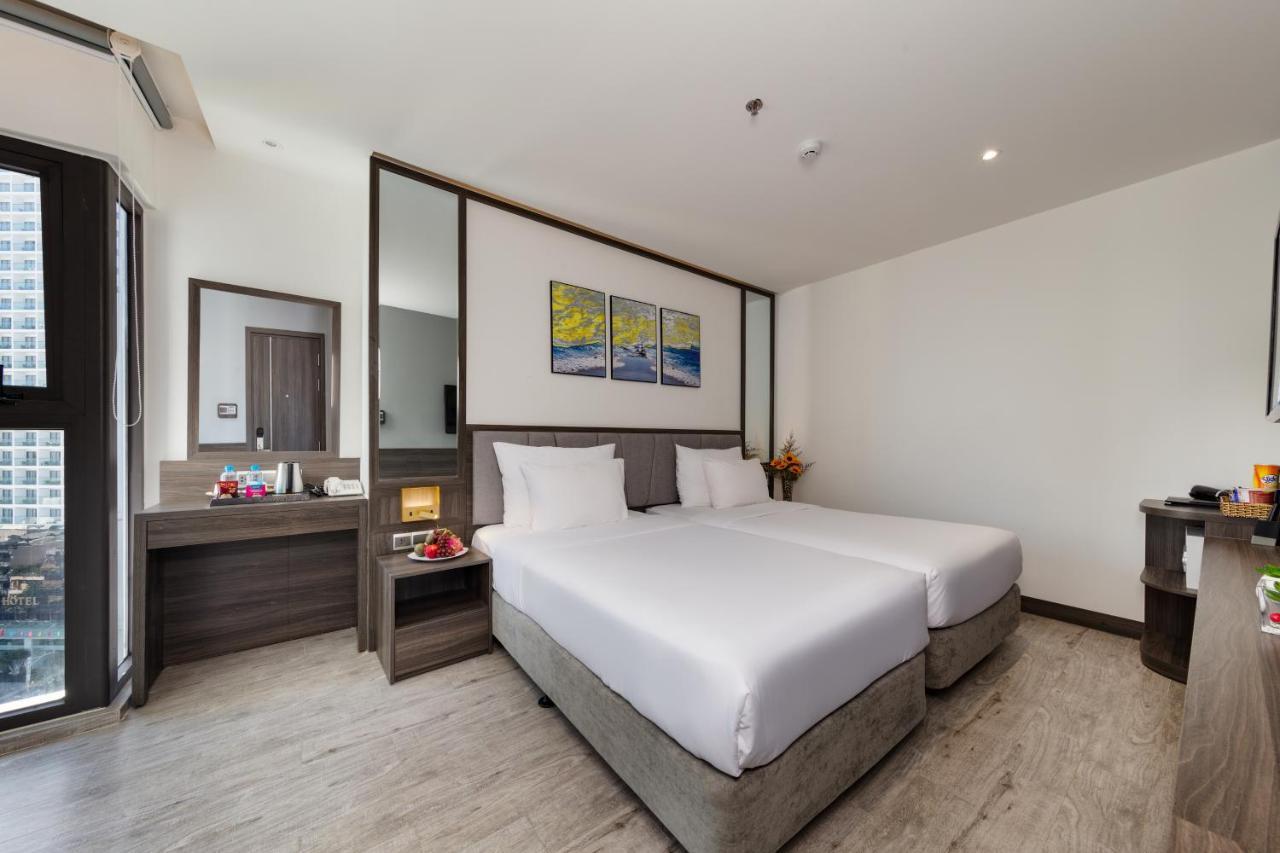 Ivy Hotel 4*