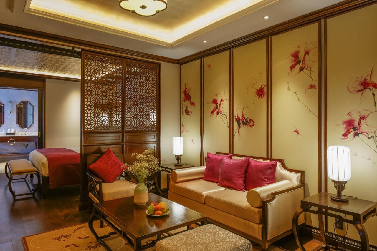 Heritage Line Ylang Cruise - Halong Bay & Lan Ha Bay  5*