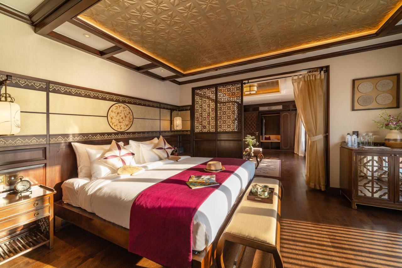  Heritage Line Ylang Cruise - Halong Bay & Lan Ha Bay