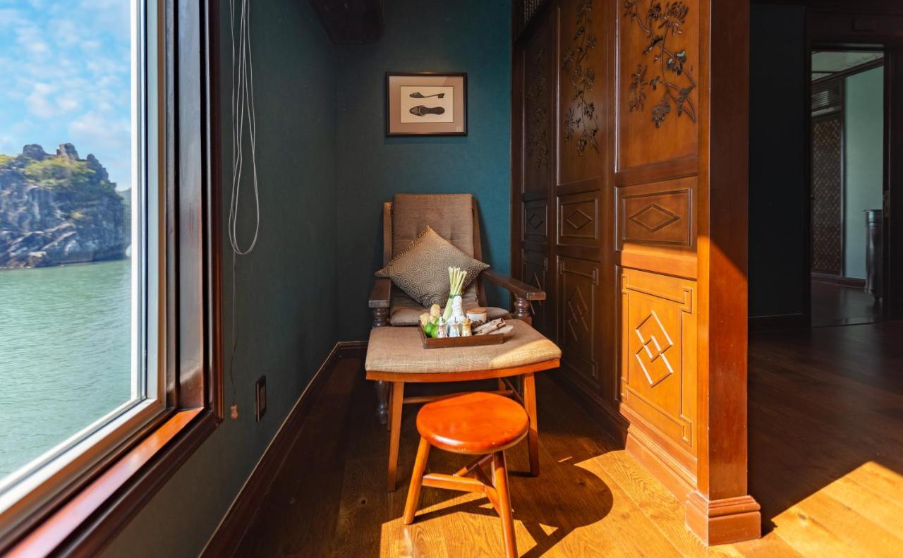 Heritage Line Ylang Cruise - Halong Bay & Lan Ha Bay 