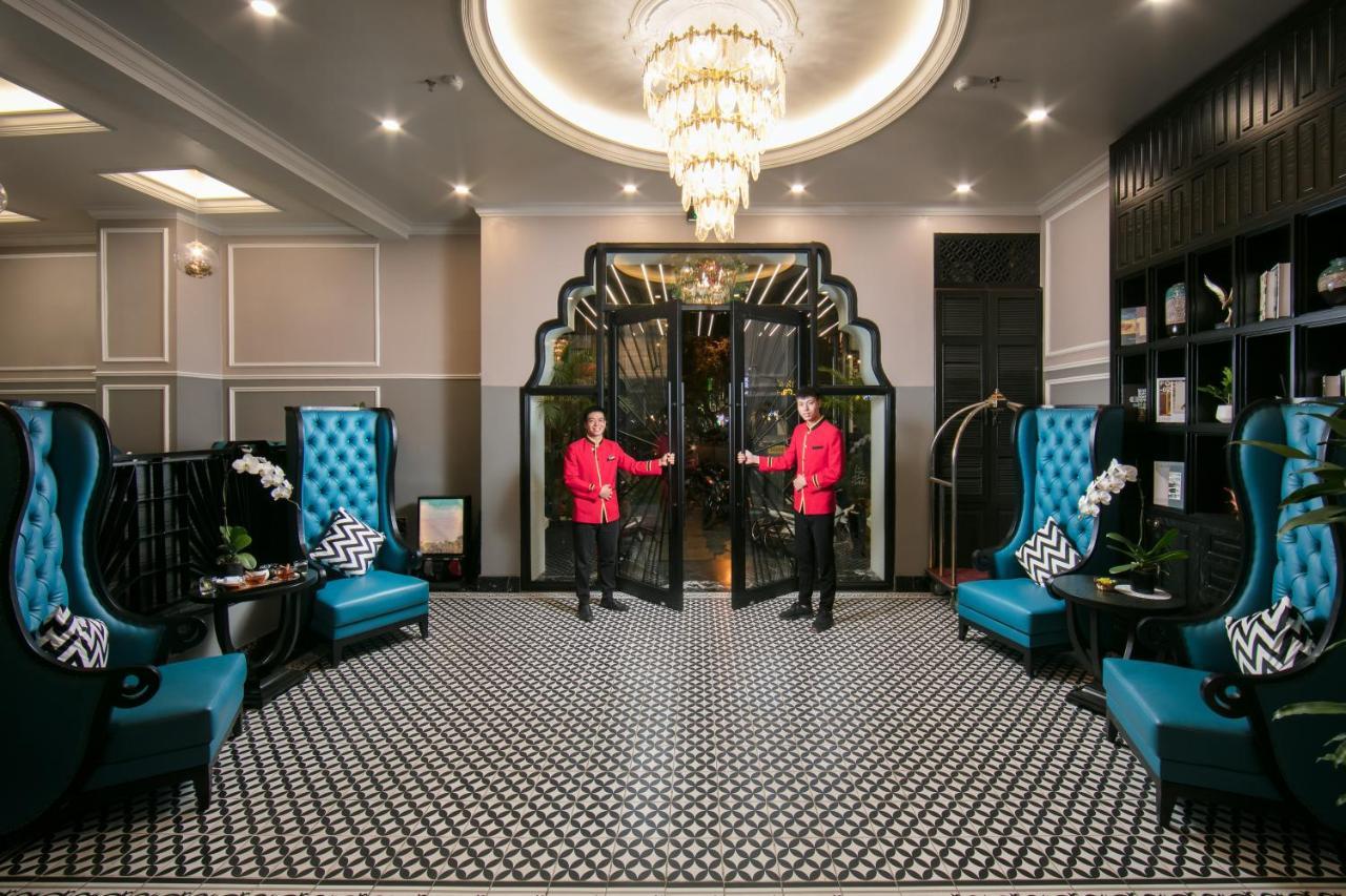 Khách sạn Khách Sạn&spa Imperial 4*