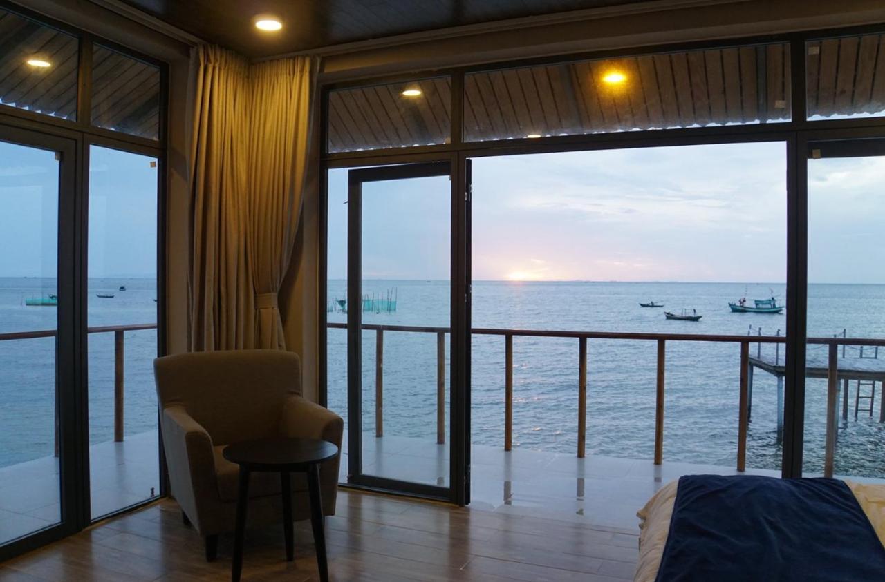 The Pier Resort 3*