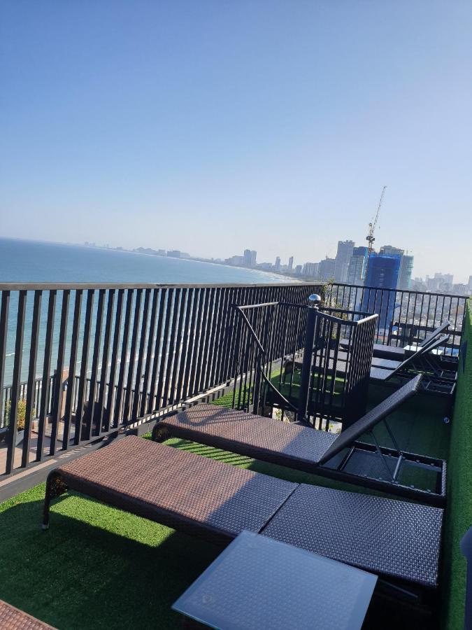 Seashore & Hotel