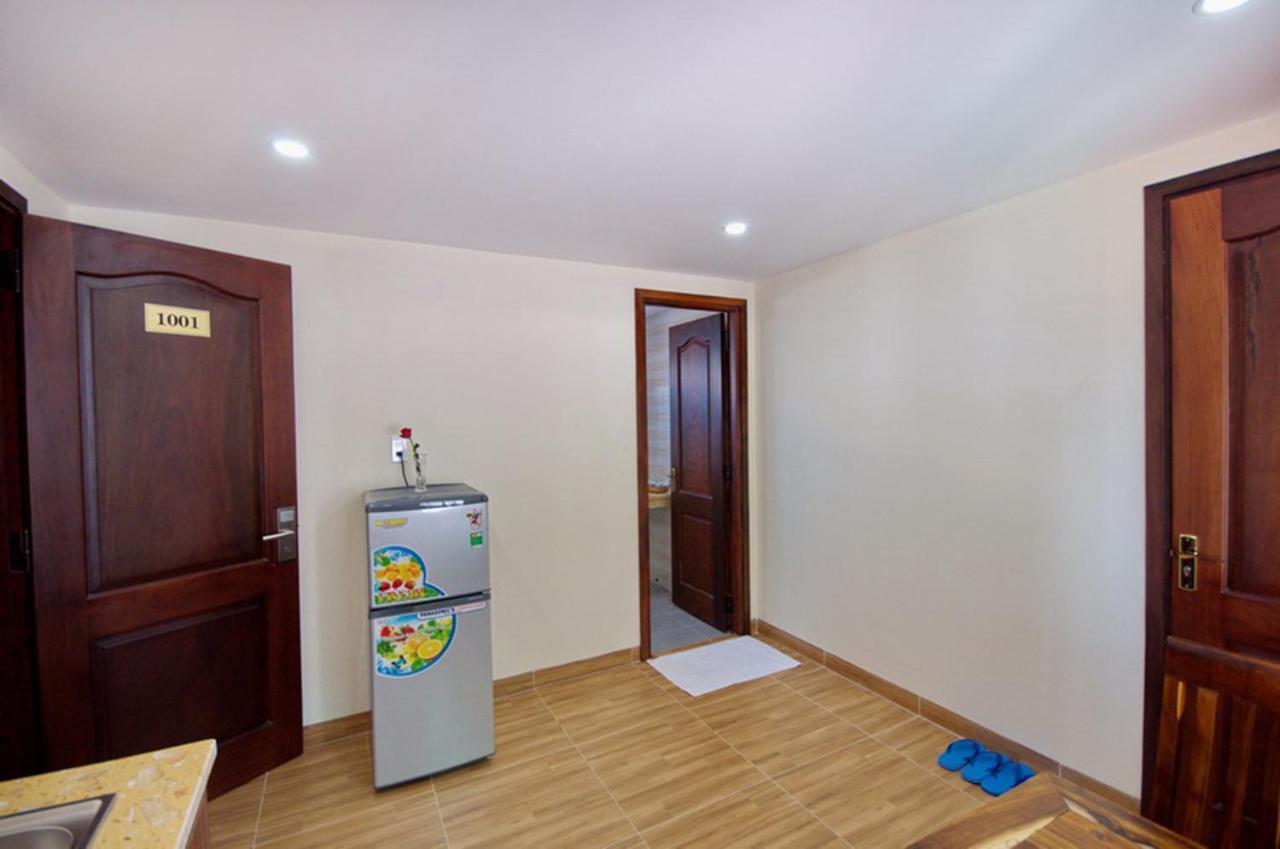 Harvey & Hotel Nha Trang