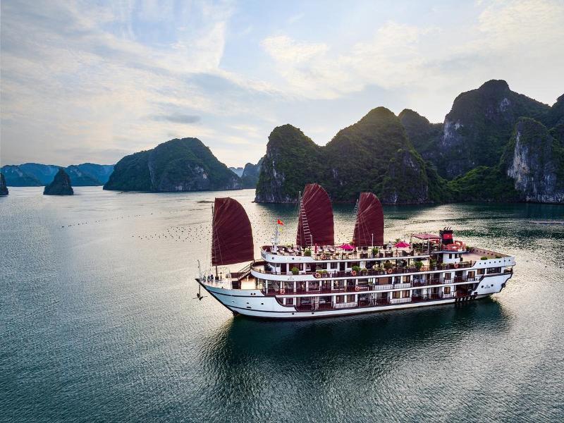  Alisa Cruise Halong Ha Long