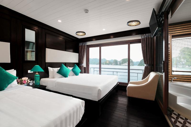 Alisa Cruise Halong Ha Long