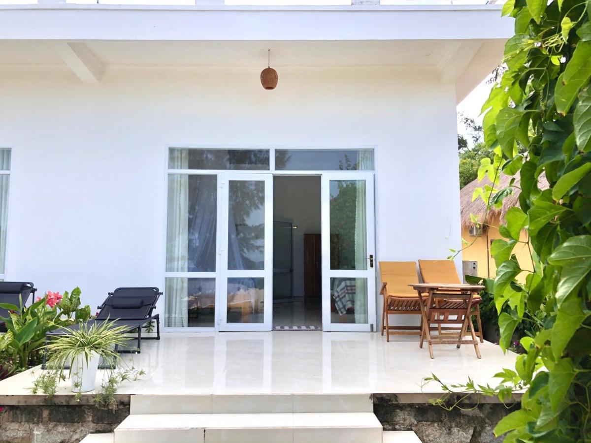 Timothe Bungalow Hotel *