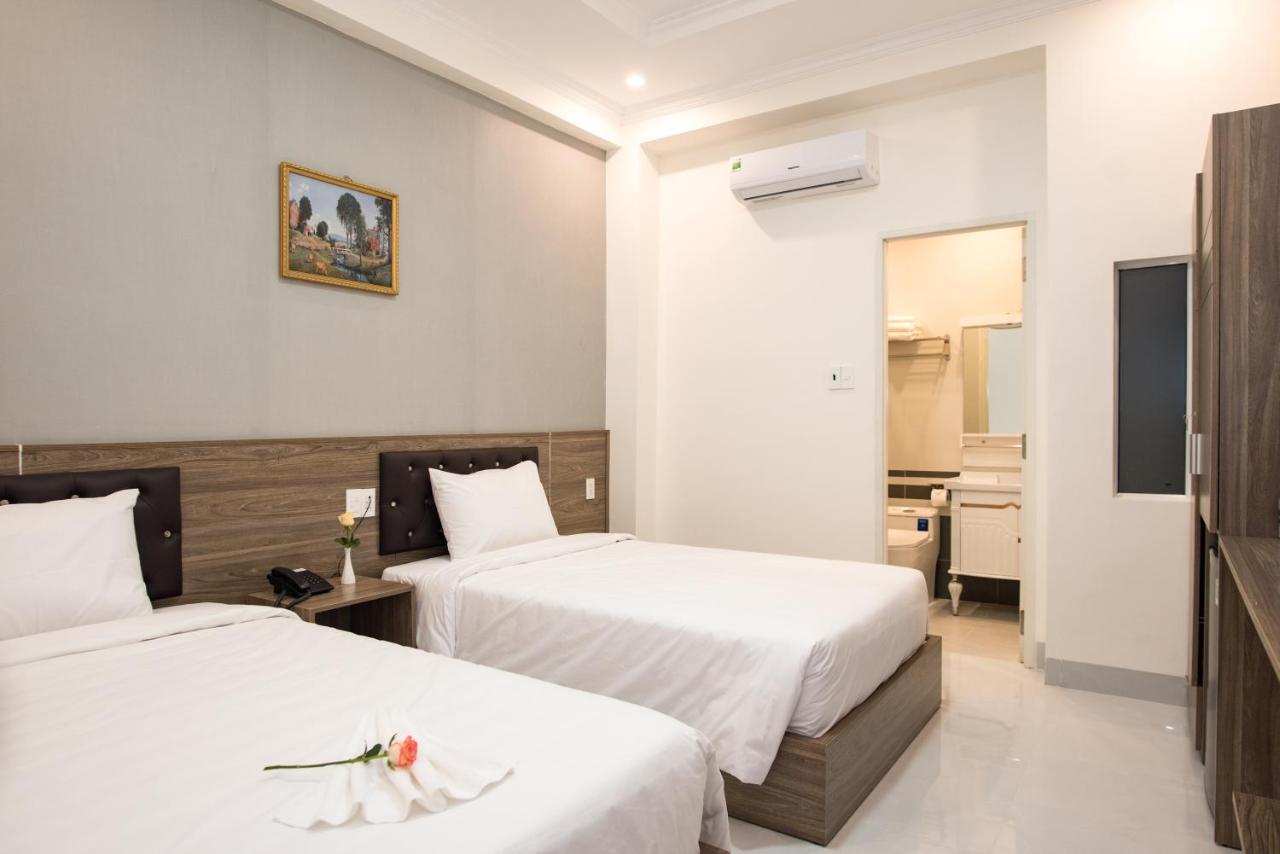 Amora & Vung Tau
