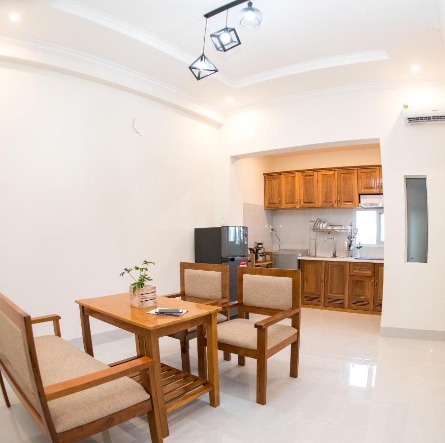 Aparthotel Amora &