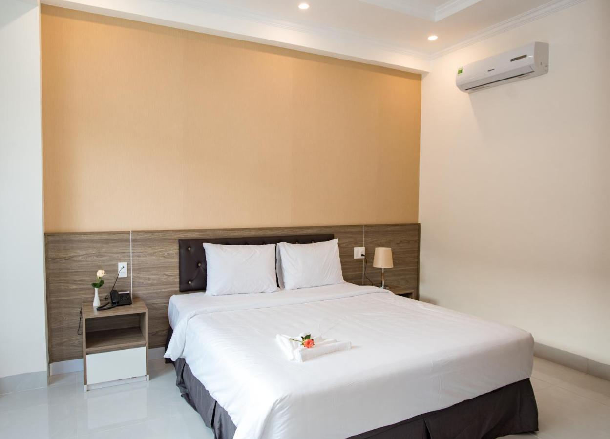 Aparthotel Amora &
