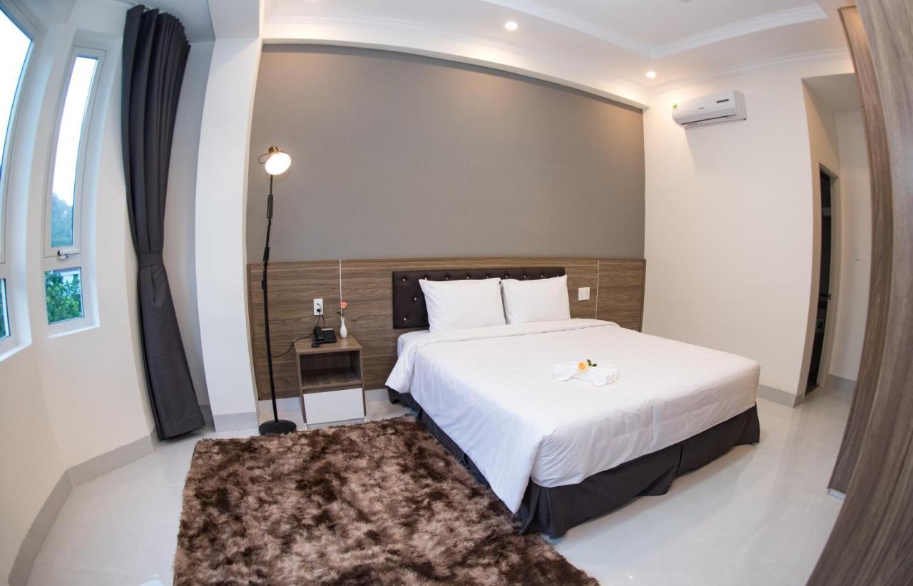 Amora & Aparthotel 3*