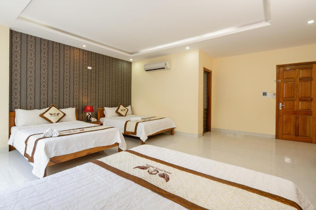 Khách sạn đàm Phúc