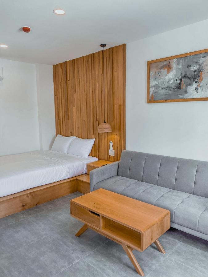 Coast House Khách sạn 3*