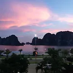 Ha Long Lily Homestay