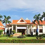 Golden Coast Resort & Spa