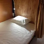 Hoang Thu Hostel