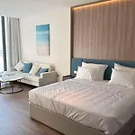 A La Carte Halong Bay