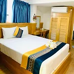 Sea Night Hotel