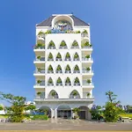 Tiffany Hotel & Restaurant