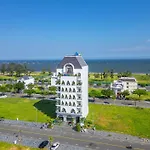 Tiffany Hotel & Restaurant