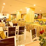 Golden Rain 2 Hotel