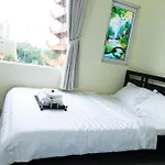 Golden Uc Chau House & Spa