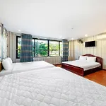 Hang Nga Hotel