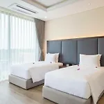 Khu Nghỉ Dưỡng và Biệt Thự Wyndham Sky Lake