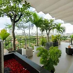 Nexus House Lang Bao Chi