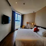 Mandala Oceanfront Driftwood Resort