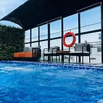 Shining Central Hotel & Spa