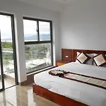 White Sand Cam Ranh Hotel