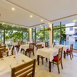Ruby Hotel