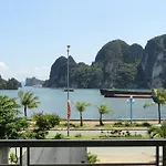 Ha Long Lily Homestay