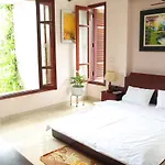 Ha Long Lily Homestay