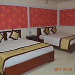 Lam Son Hotel & Apartments