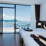 Sun Bay Tuan Chau Hotel