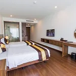 Sun Bay Tuan Chau Hotel