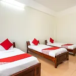 OYO 594 Bãi Biển Cửa Đại