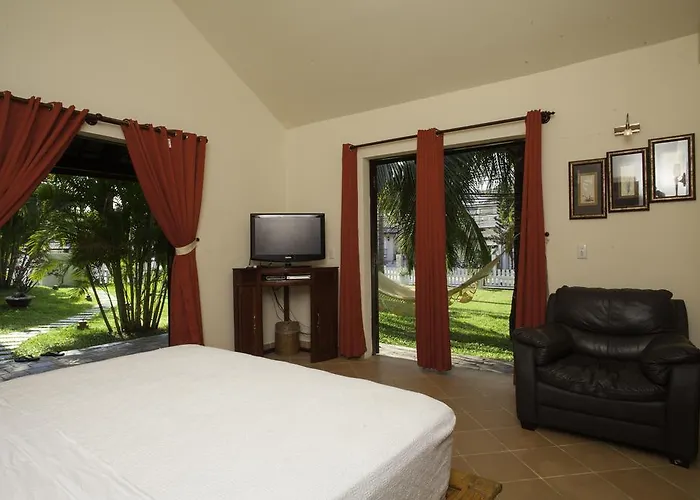 Thuy Thuy Cottages