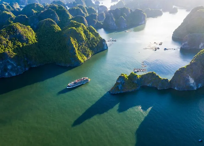 Heritage Cruises Binh Chuan Cat Ba Archipelago