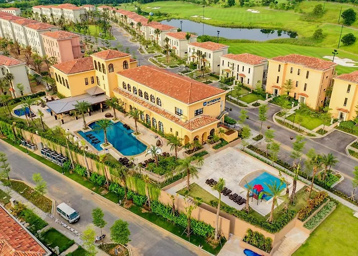Khu Nghỉ Dưỡng và Biệt Thự Wyndham Sky Lake