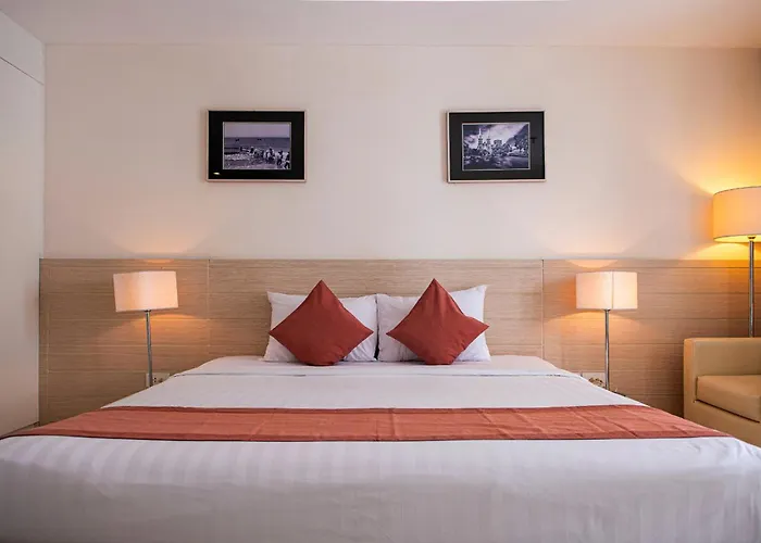 Nhi Phi Hotel